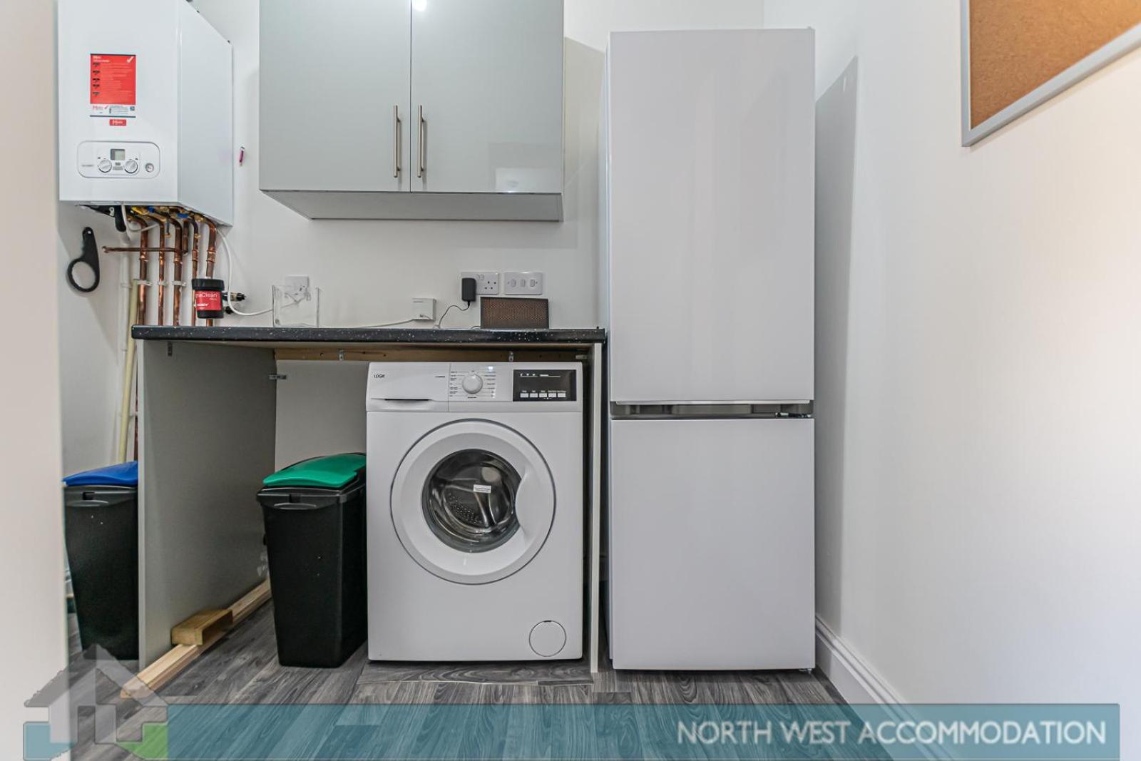 Wellfield Serviced Accommodation Warrington Zewnętrze zdjęcie