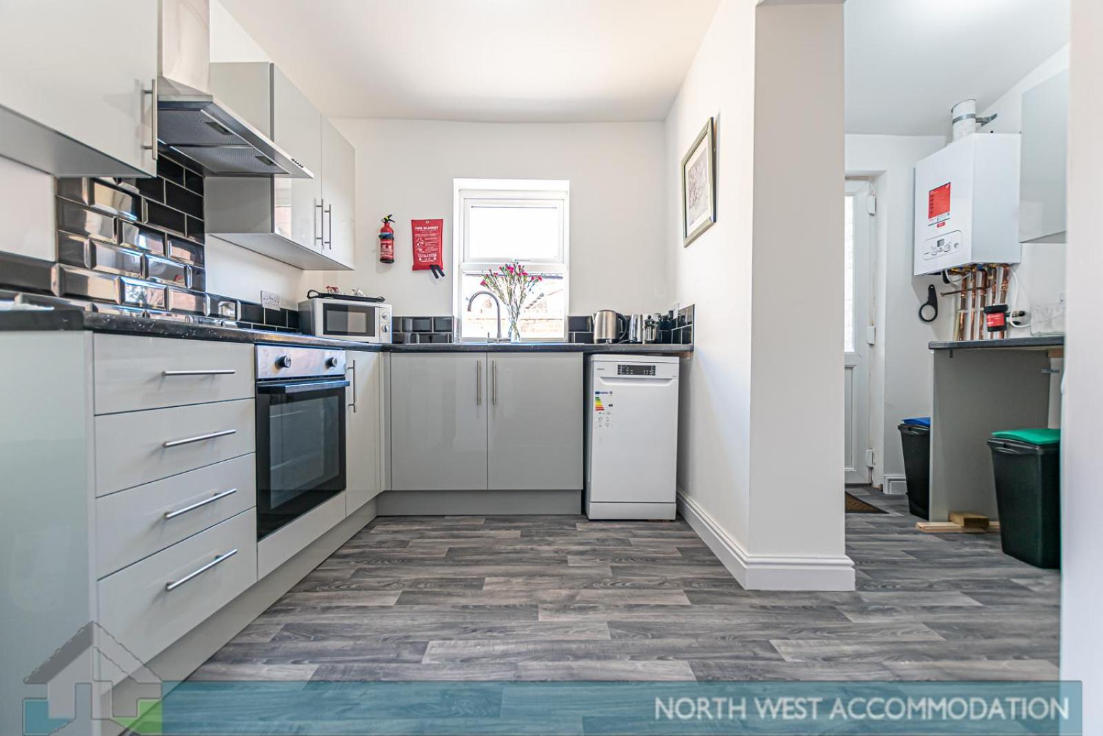 Wellfield Serviced Accommodation Warrington Zewnętrze zdjęcie
