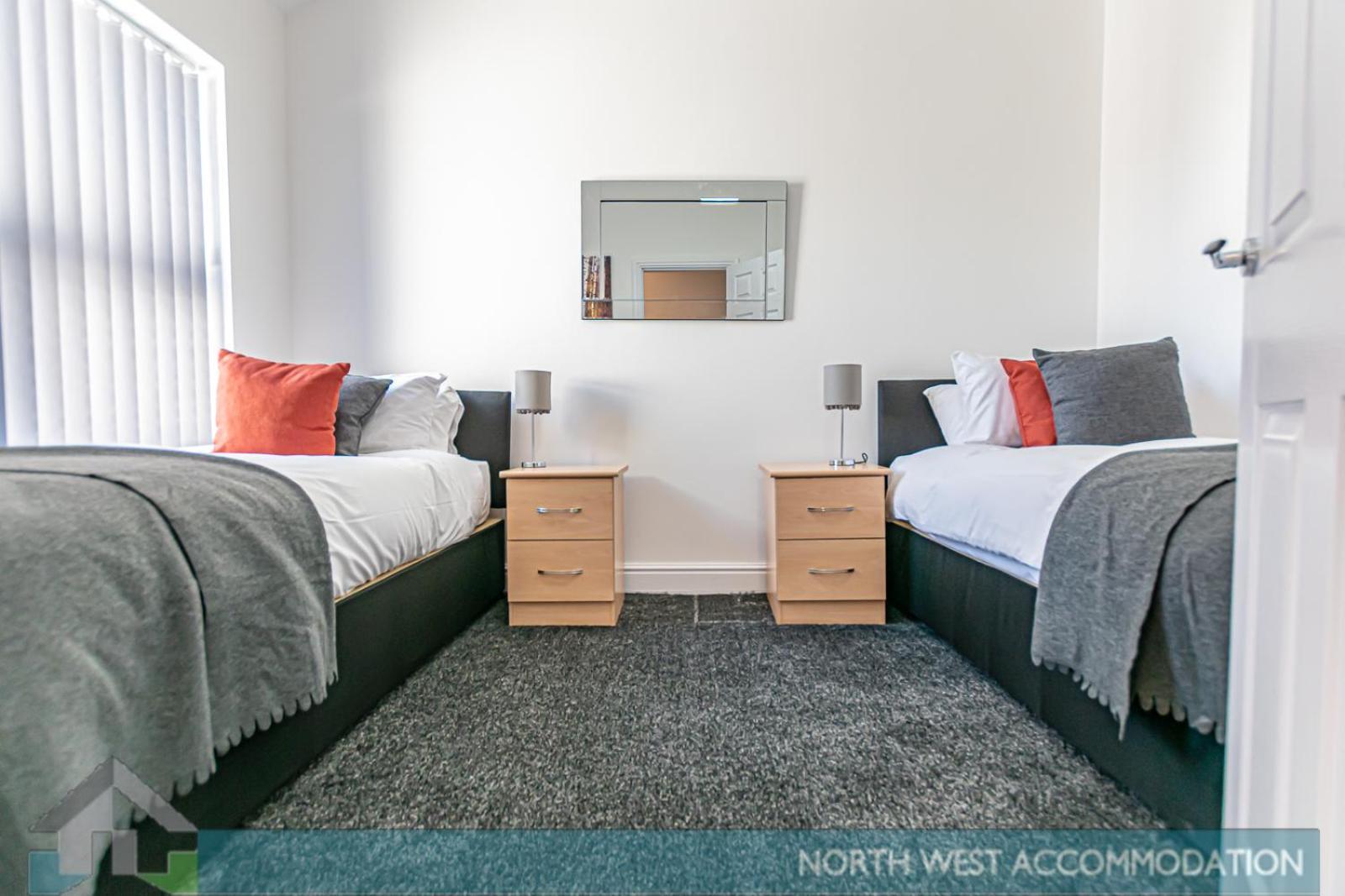 Wellfield Serviced Accommodation Warrington Zewnętrze zdjęcie